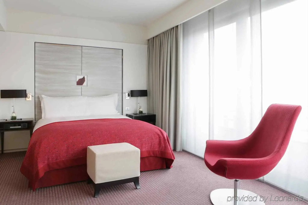 Отель Sofitel Brussels Europe