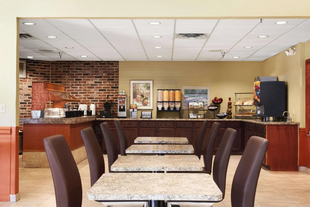 Ramada Sioux City