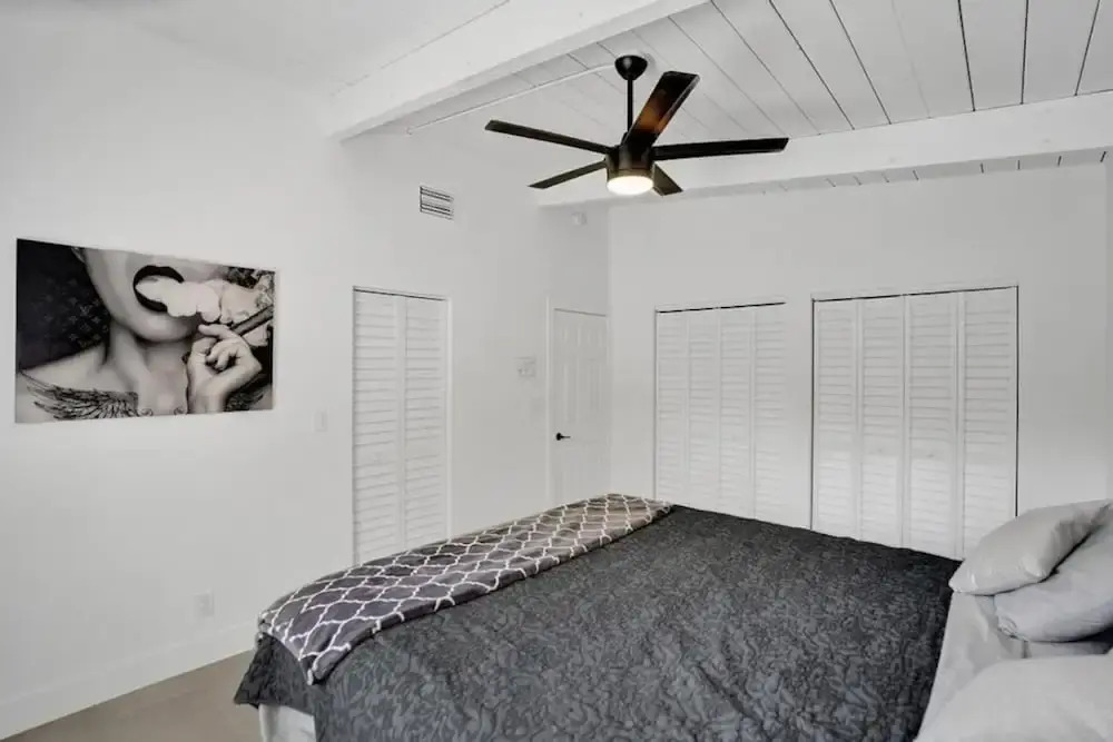 Pool House 3 Bedroom Home Victoria Park