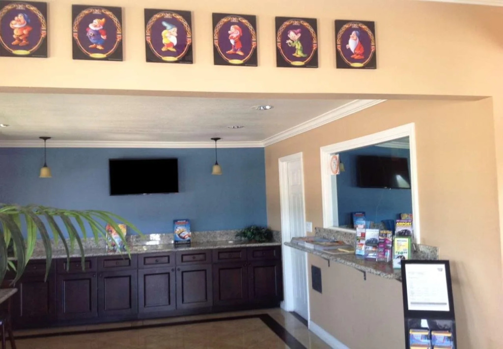 Anaheim Astoria Inn & Suites