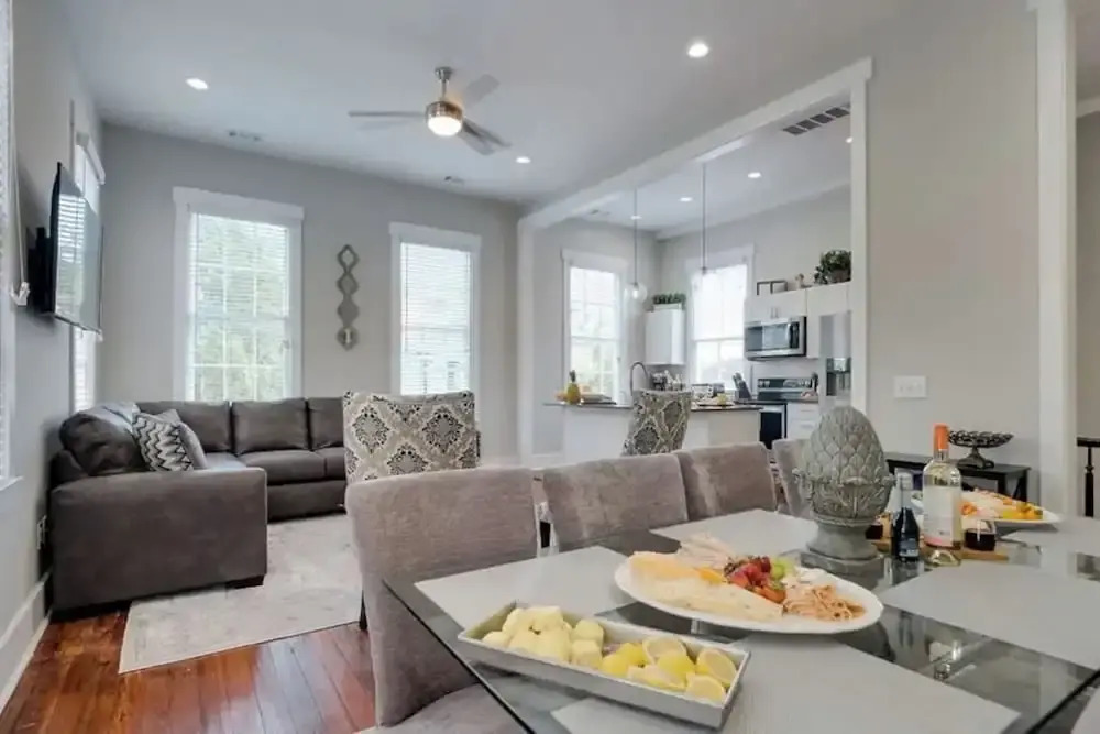 Beautifully Renovated 5 bedroom 5 bath