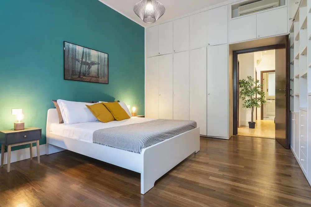 Santa Valeria - 4 Bedrooms Apartment