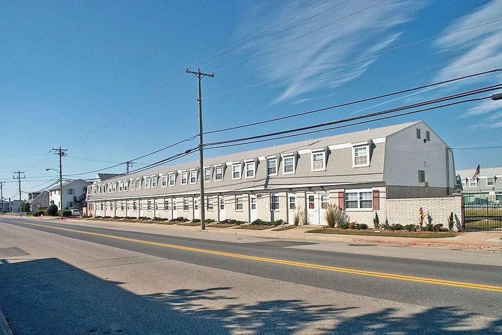 Royal Palm Court 1208-10 - 2 Br Townhouse