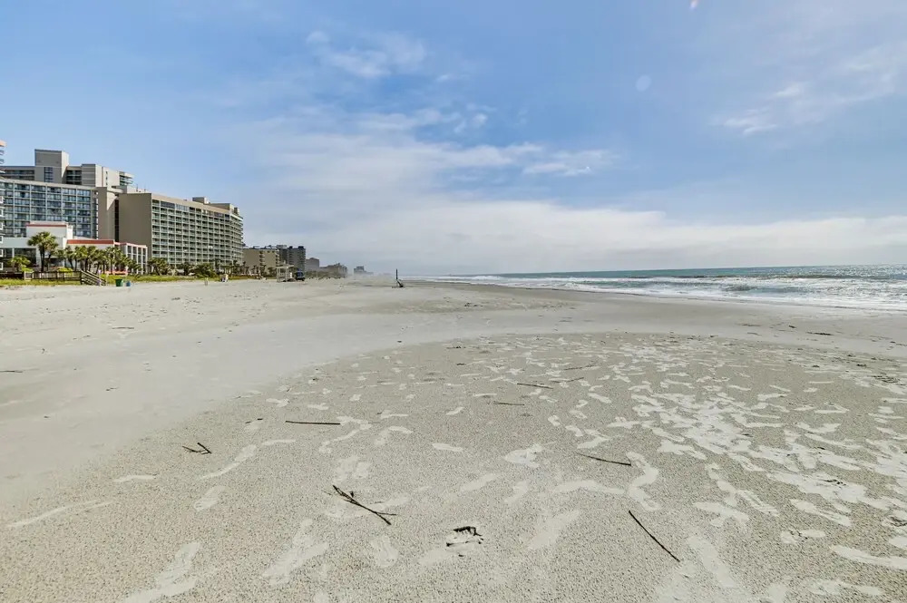 Condo w/ Balcony + Pool Access in Myrtle Beach!