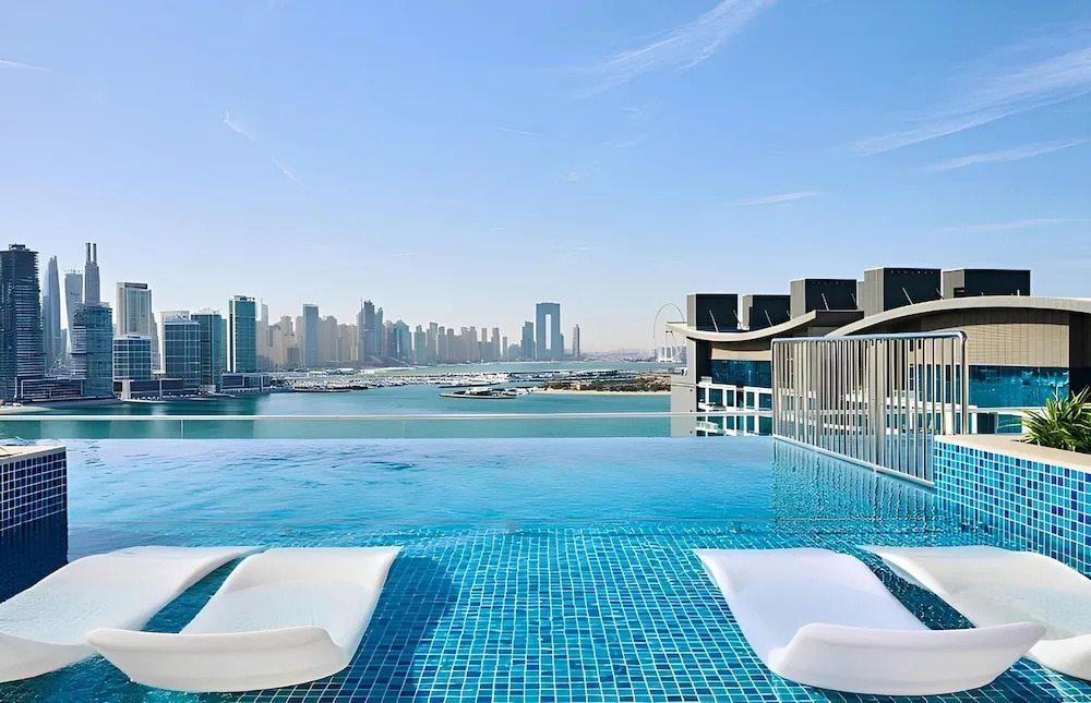Prestigious 1BR Escape at The Palm