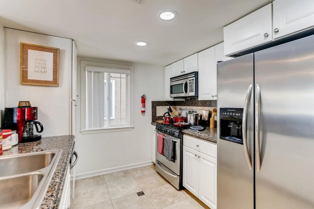 Awesome Family Friendly Beach Home - 1 Block To Ocean - 3BR/2BATH - Self Check In! (C1)