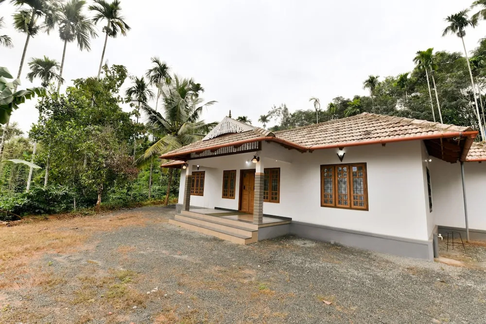 OYO 19885 Home Elite Stay Nalukettu Homestay