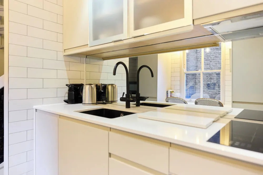 The Kensington Designer's Retreat -1bdr Flat