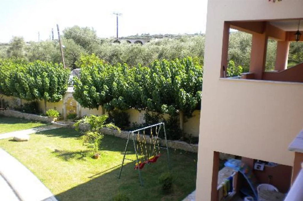Remezzo Studios & Apartments