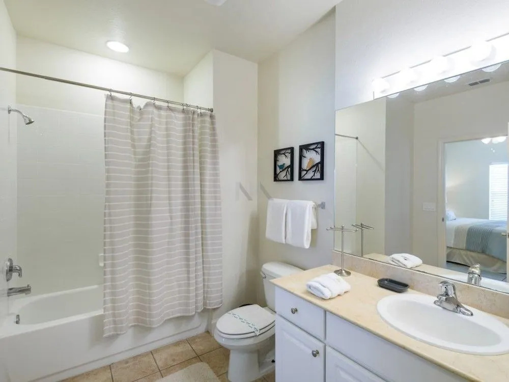 (4LVT29LH62) Vacation Rentals Near Orlando by RedAwning