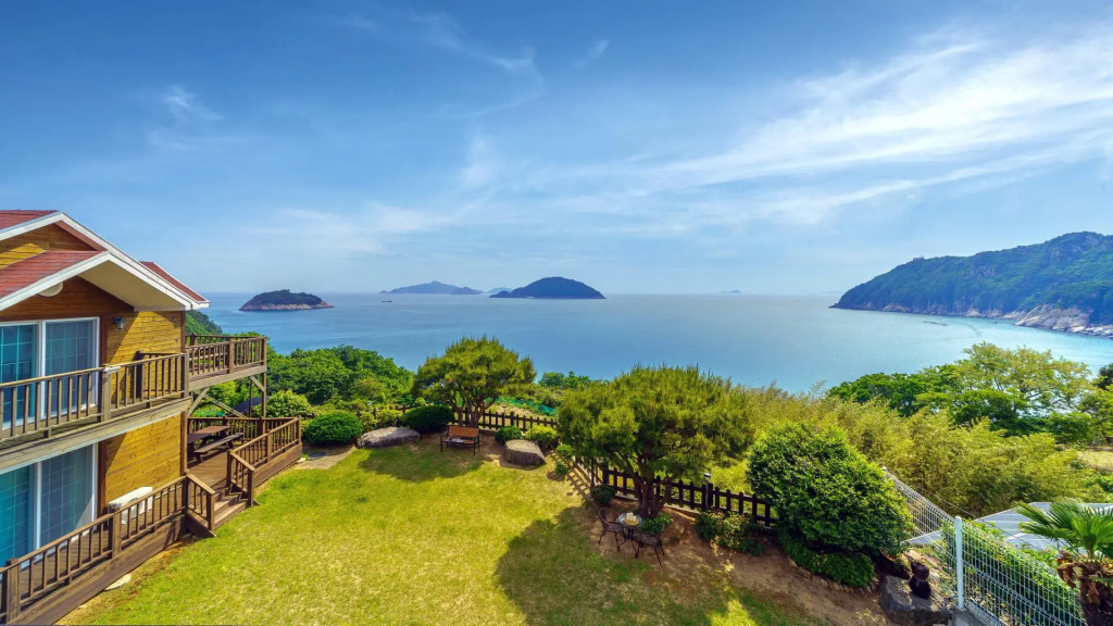 geojae mujigae pension