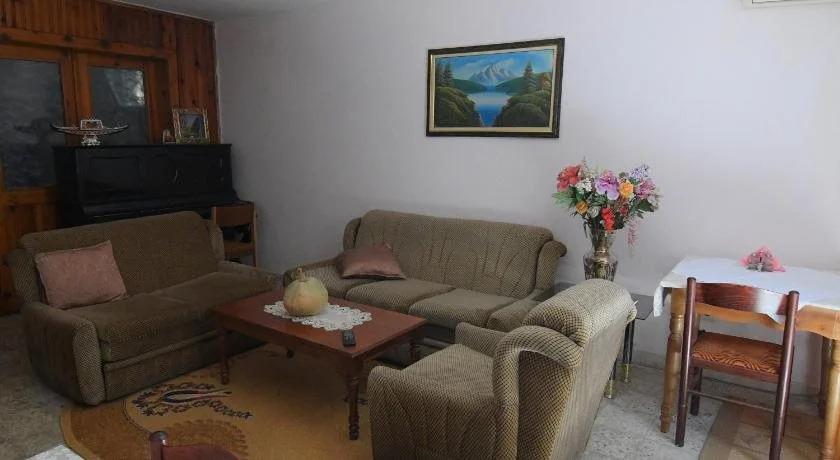 Hotel HAXHIU Tirane