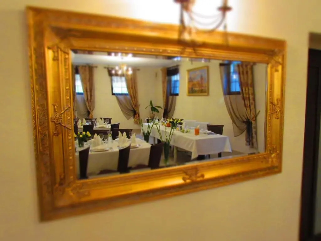 Dworek Złoty Róg Hotel i Restauracja