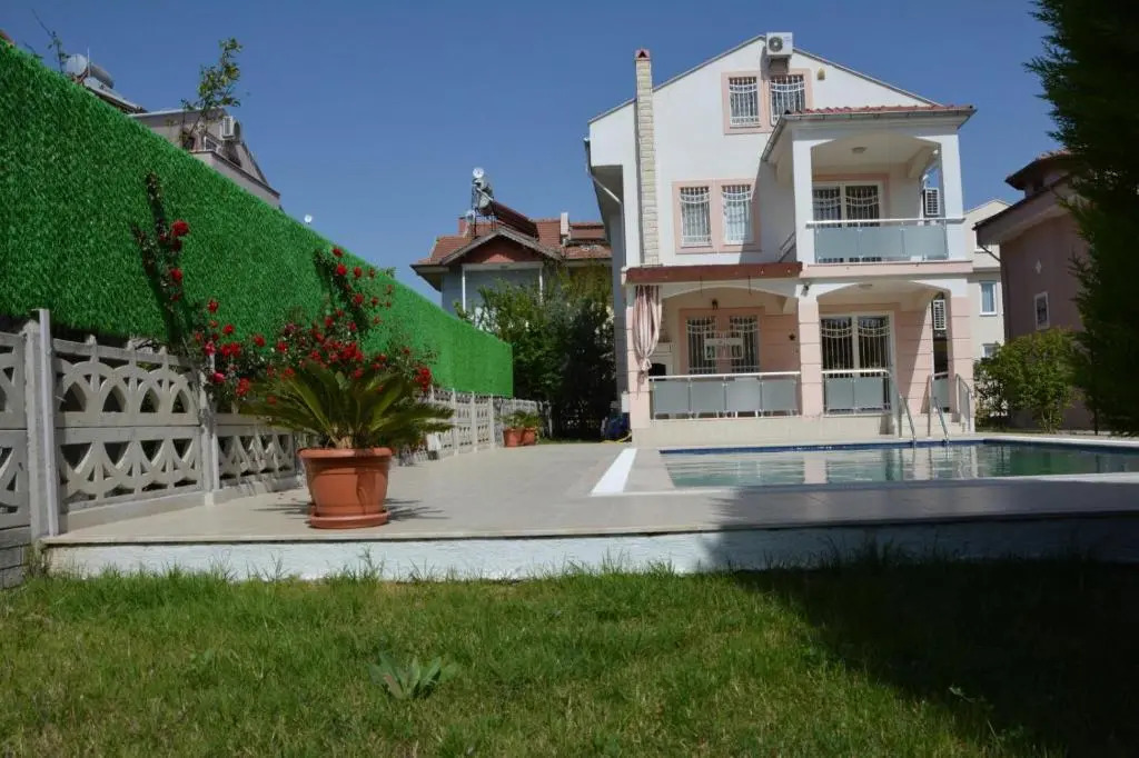 Private Pool Naz 1