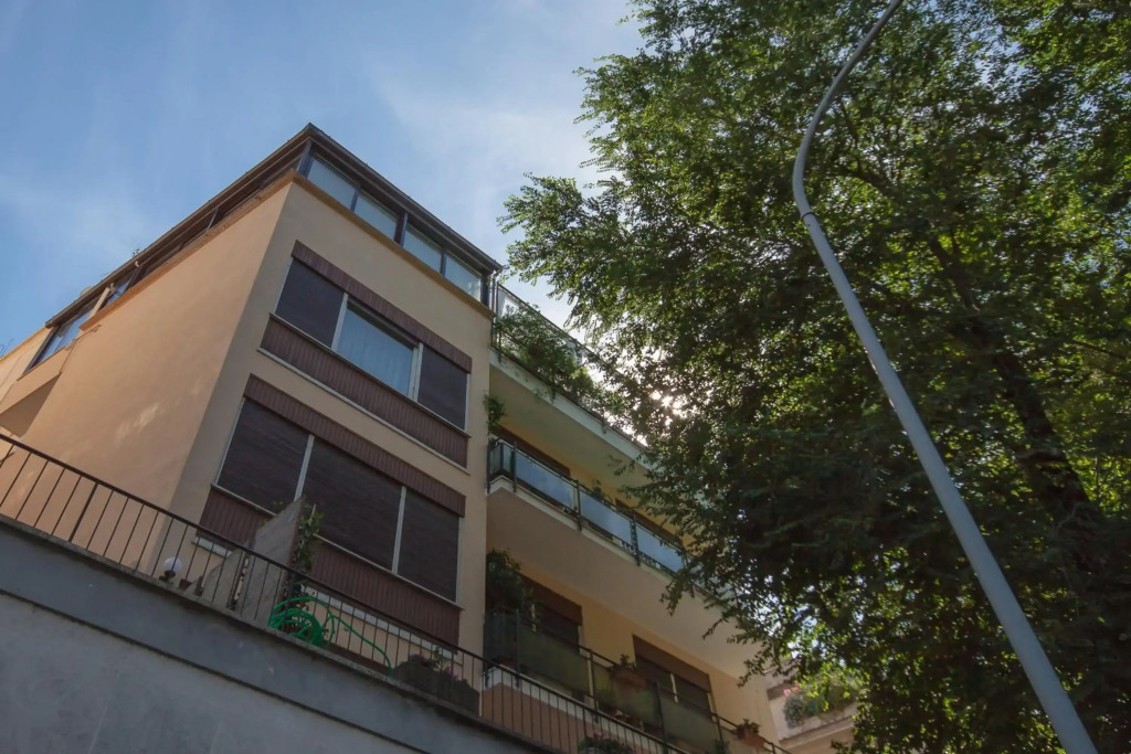 5-Bedroom and Terrace near Ostiense and San Saba