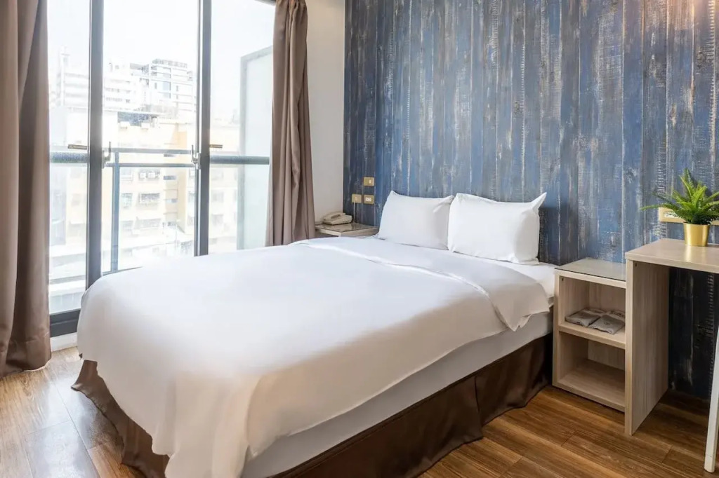 CHECK inn Express Taichung FuXing Hall 2