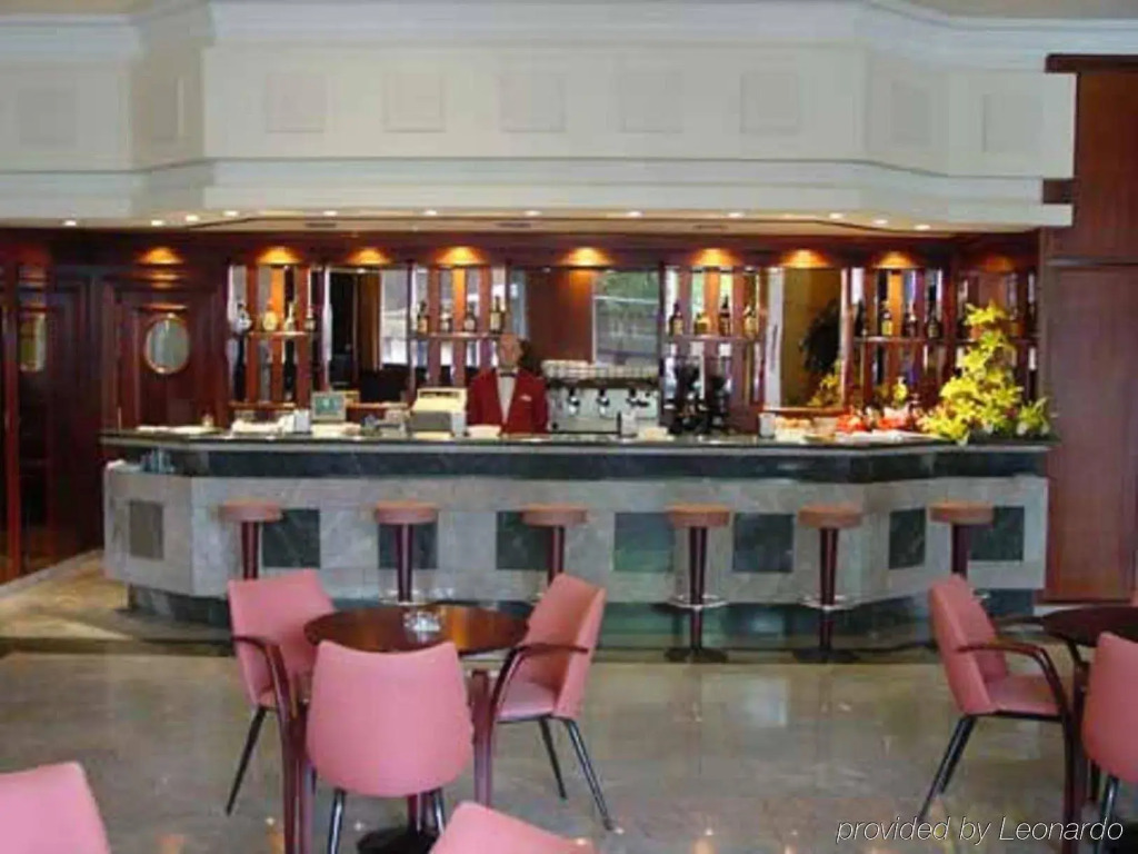 Hotel Santiago Plaza, Affiliated by Meliá