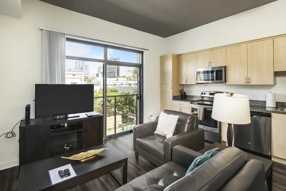 Sixth Ave Condos by Barsala
