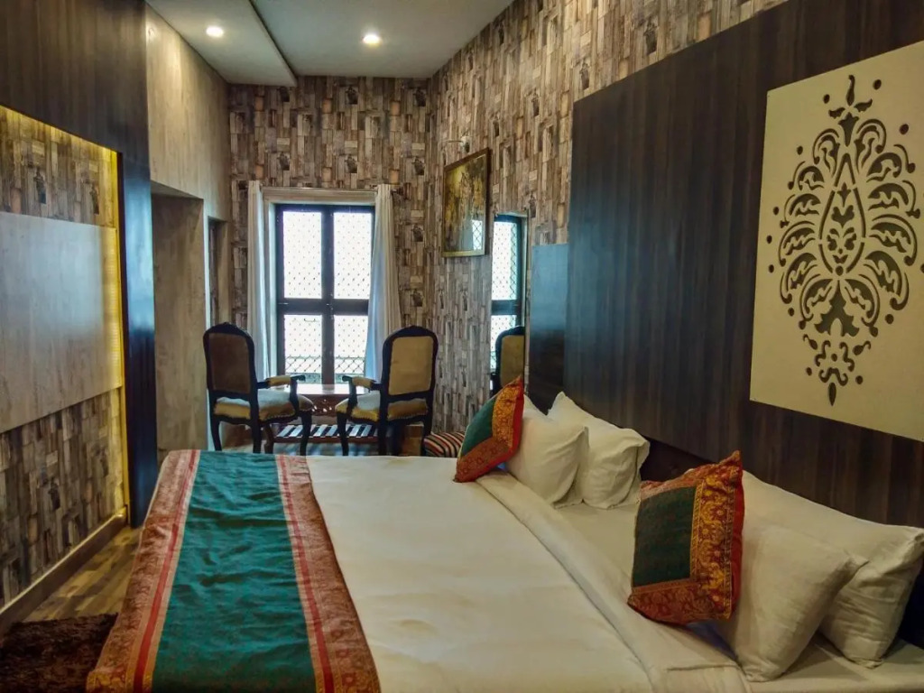 Dwivedi Hotels Sri Omkar Palace