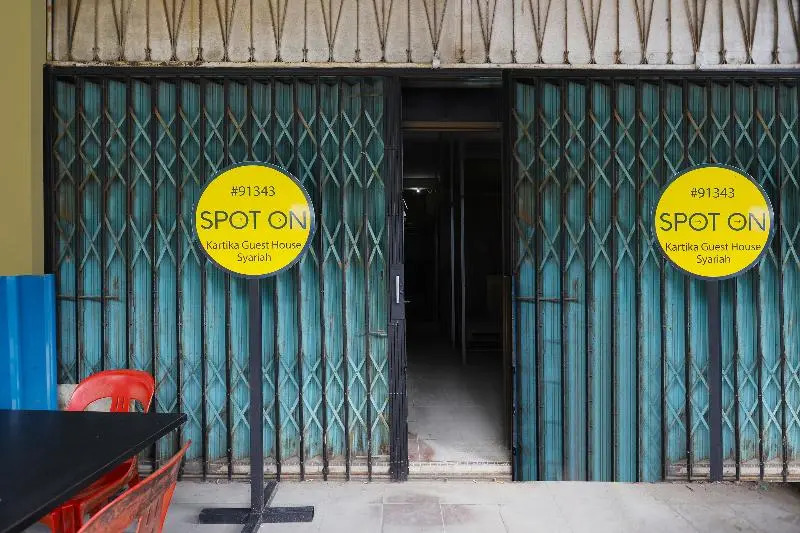Hotel O Kartika Guest House SyariahNearPantai Stres