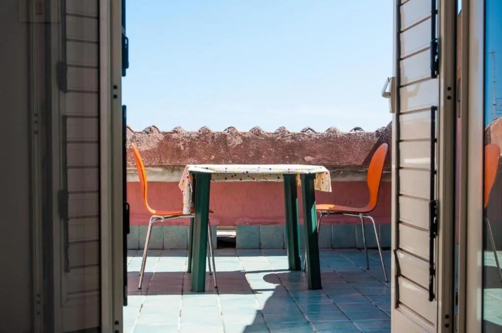 Casa sul mare in condominio con discesa privata