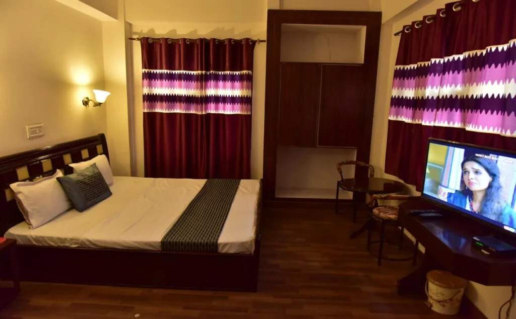 Hotel Laljee