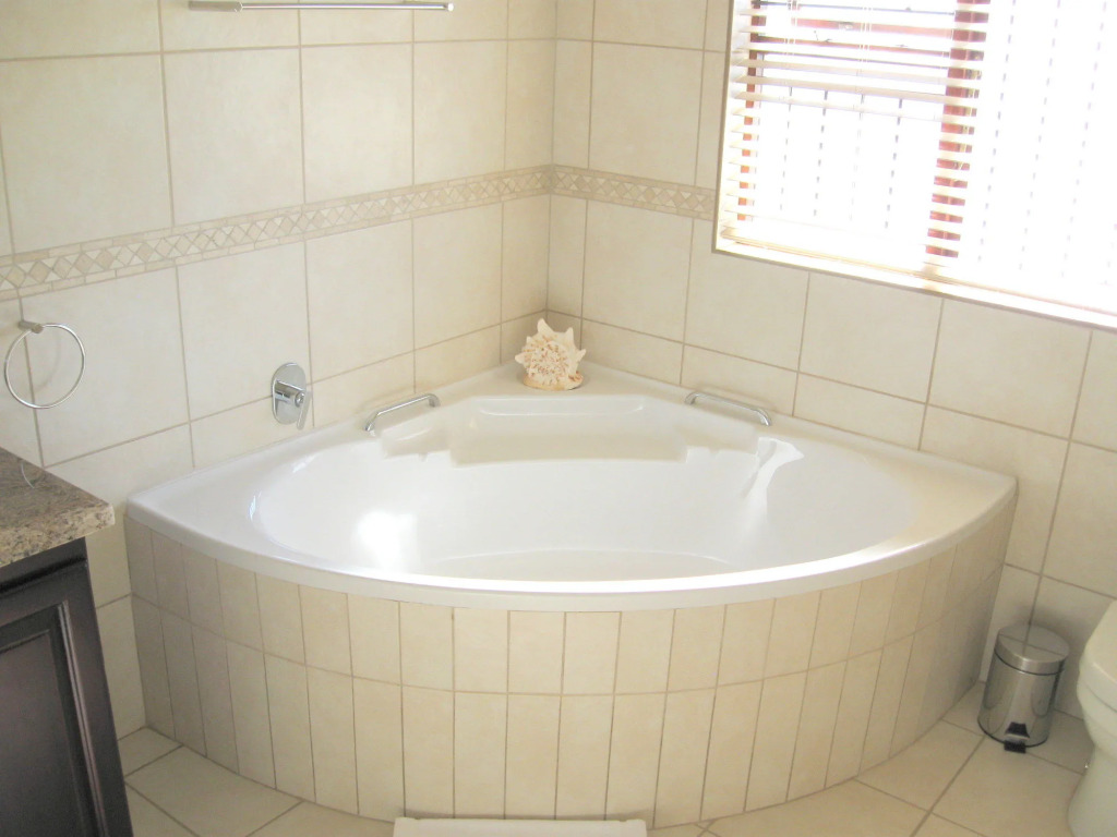 Aquamarine Guest House
