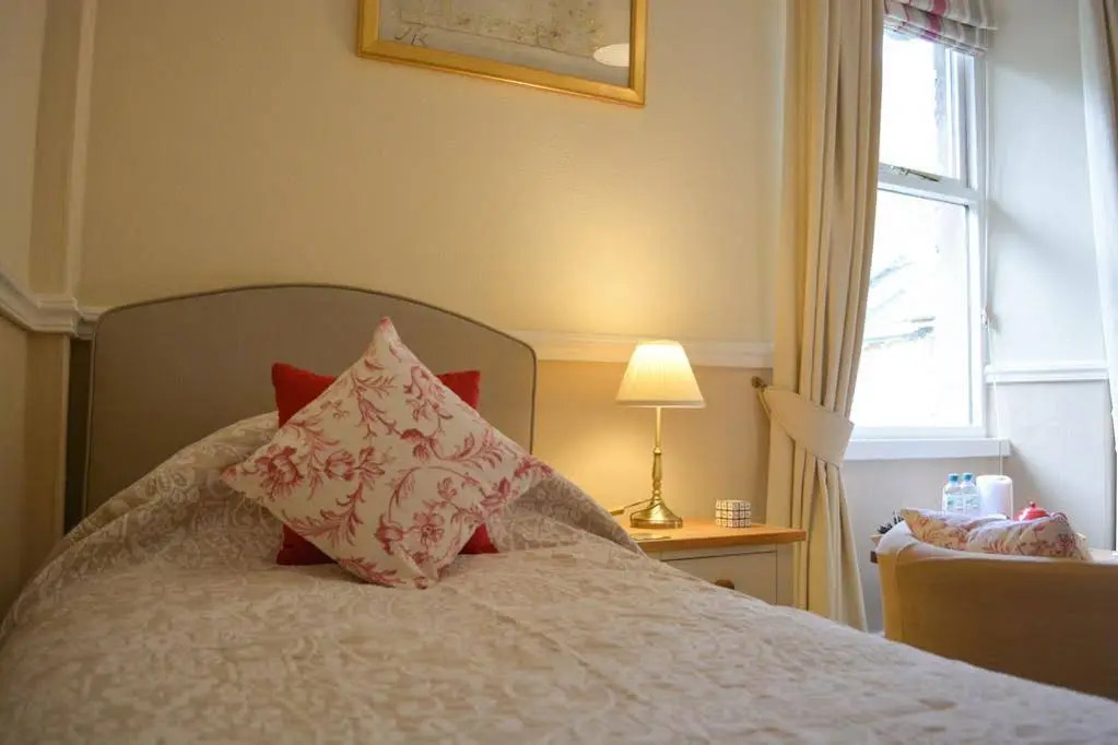 Riverside Bed  Breakfast