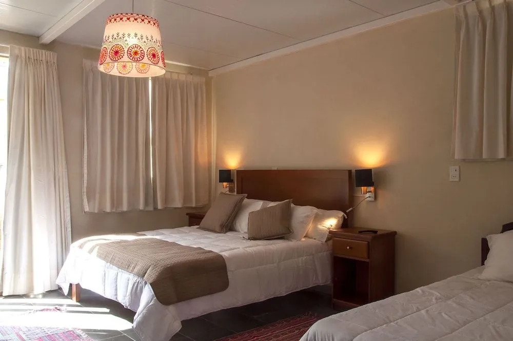Alevines Playa el Emir Hostel & Suites