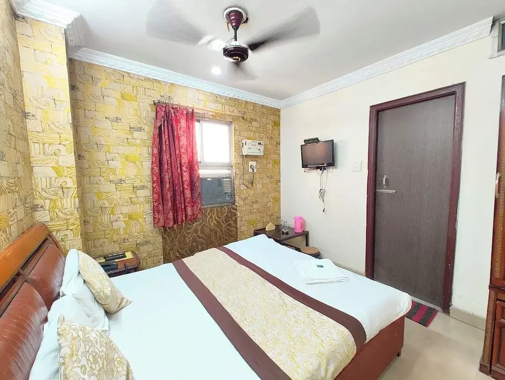 Hotel Puja Kolkata