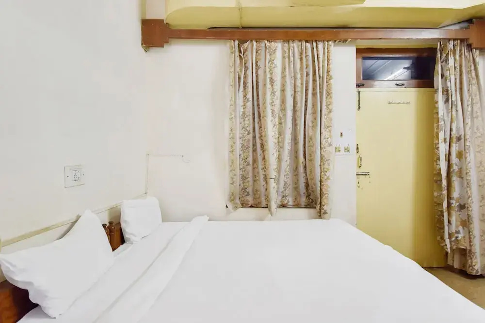 Dutta Guest House by OYO Rooms