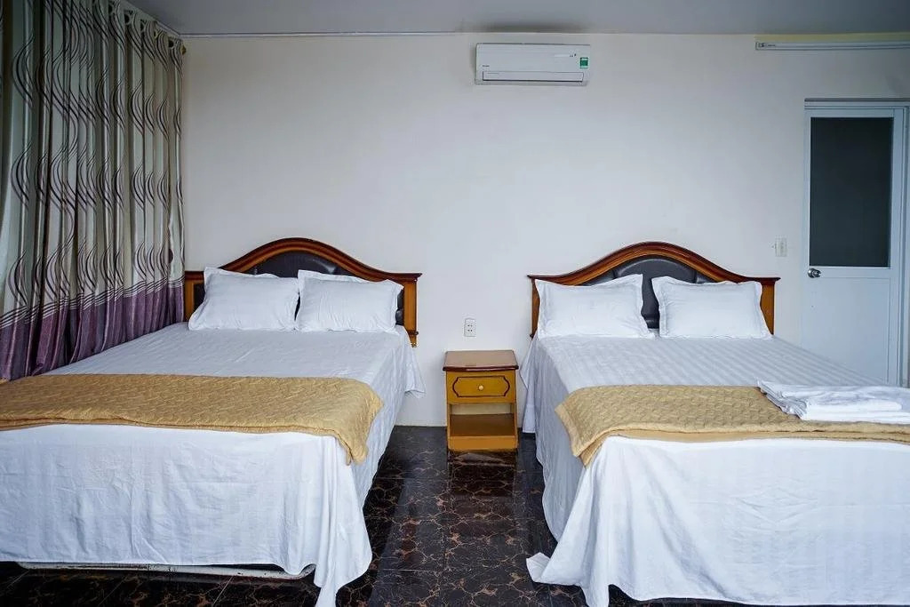 Hung Manh Hotel