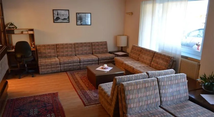 Garnì BUCANEVE