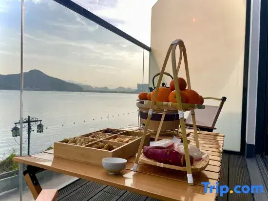 Ningbo Yinzhou Dongqian Lake Fanshe Homestay
