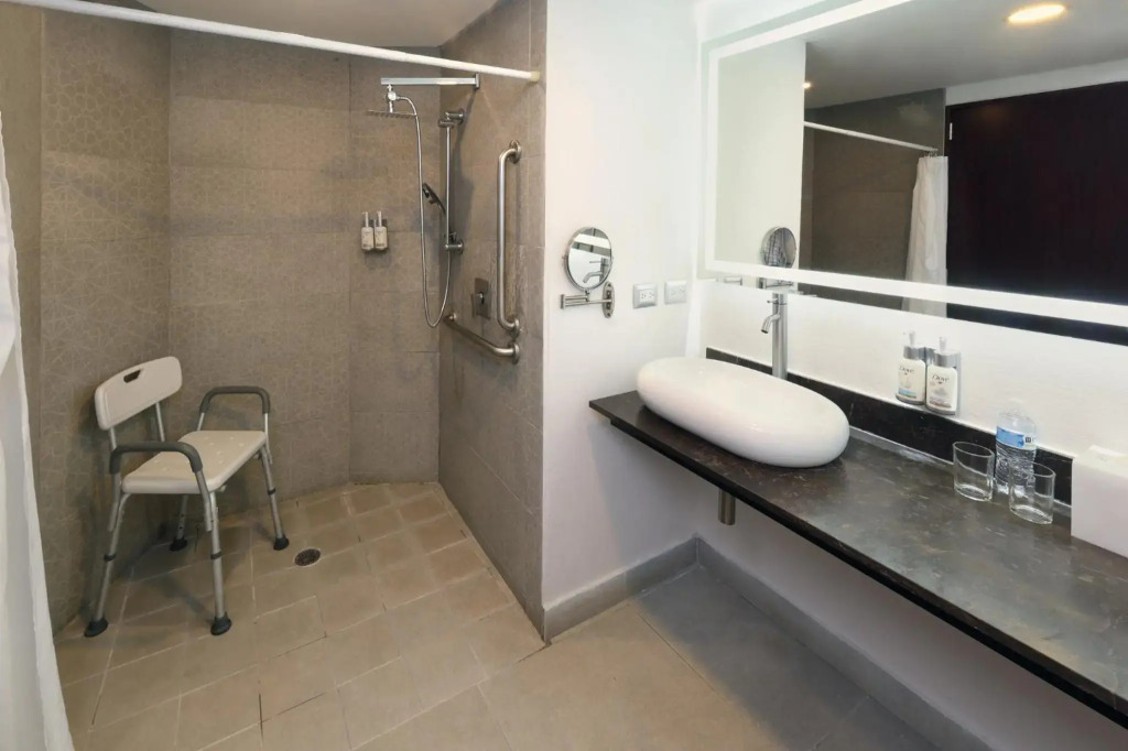 Garner Hotel Mazatlan Beach by IHG