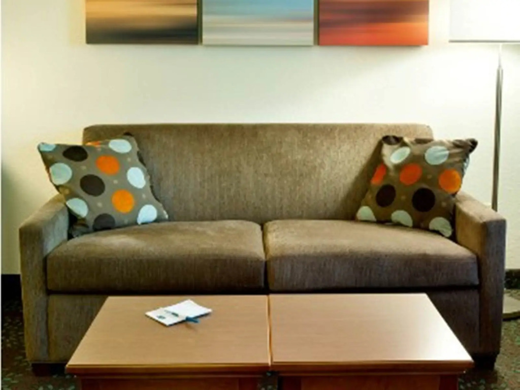 Staybridge Suites MPLS-Maple Grove/Arbor Lakes by IHG