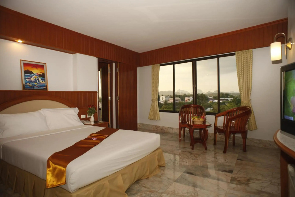 Boon Siam Hotel