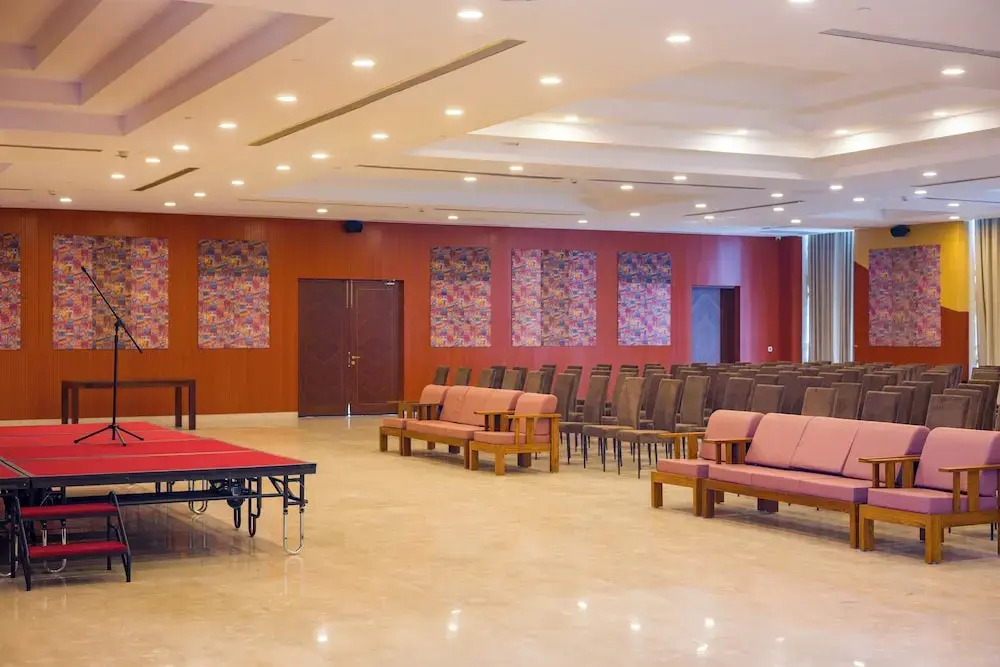Eternal Oasis by Alaya Stays, Golf Course Road