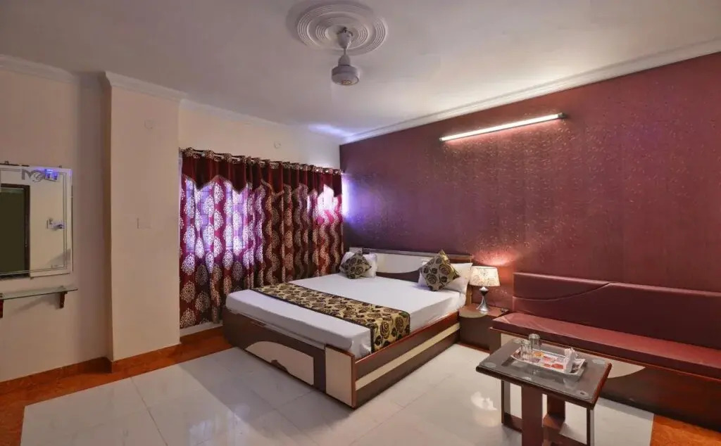 Hotel R S Residency