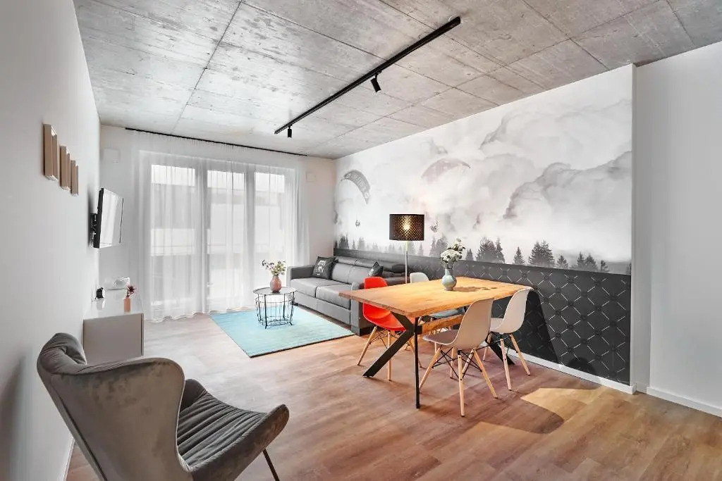 The Cloud Suite Apartments
