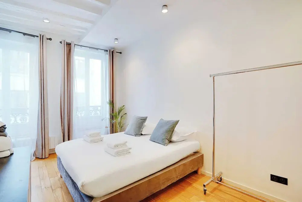 Stunning Apartment - 4br/8p - Mail