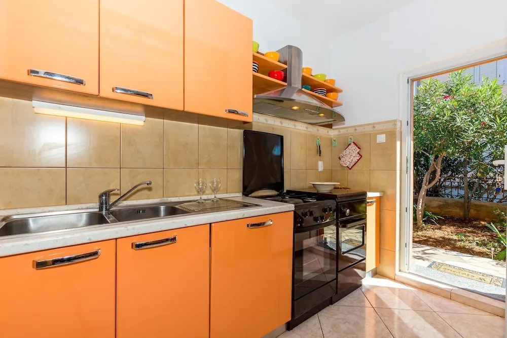 Apartments Ivan Sea View Lun