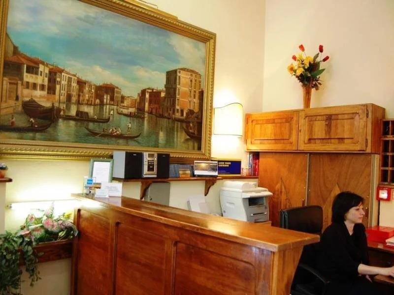 Hotel Airone