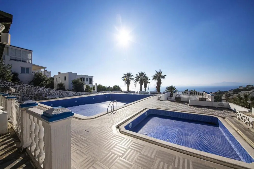 Flat With Sea View Pool and Terrace in Bodrum