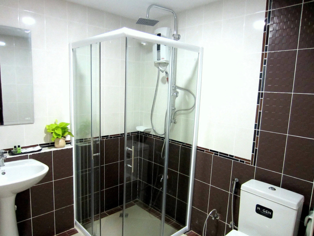 Life Grand Hotel