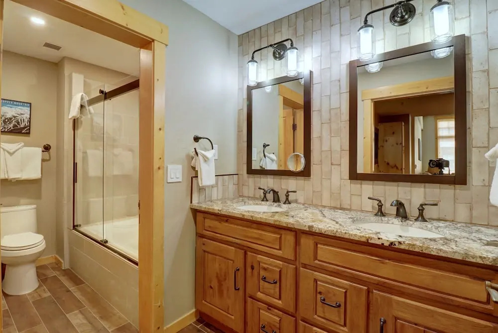 Amazing Condo in Heart of Center Village - TX304