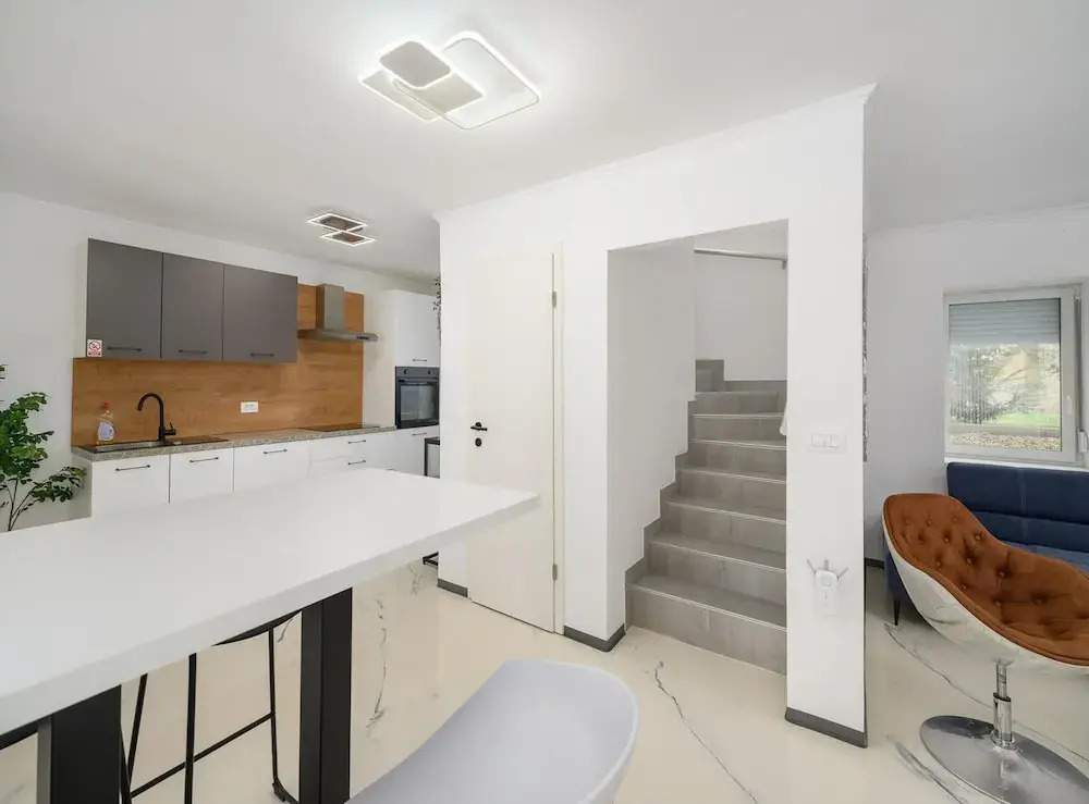 Villa in Pore with Private Pool and Beach