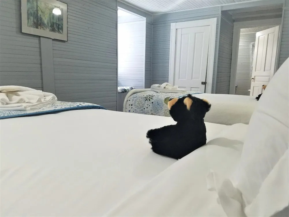 Grand Old Lady Hotel