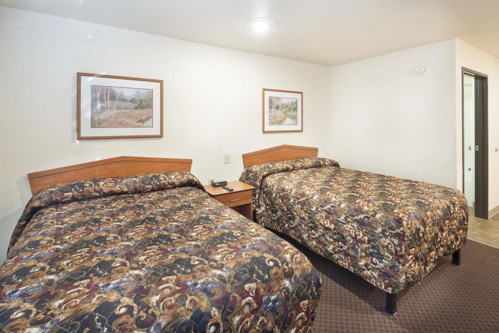 WoodSpring Suites Columbus Fort Benning
