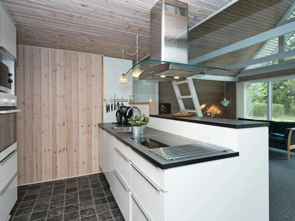 Cozy Seaside Holiday Home in Hemmet With Terrace